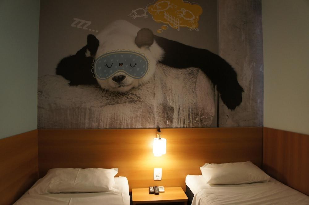 Hotel Dan Inn Sao Carlos By Nacional Inn Bagian luar foto