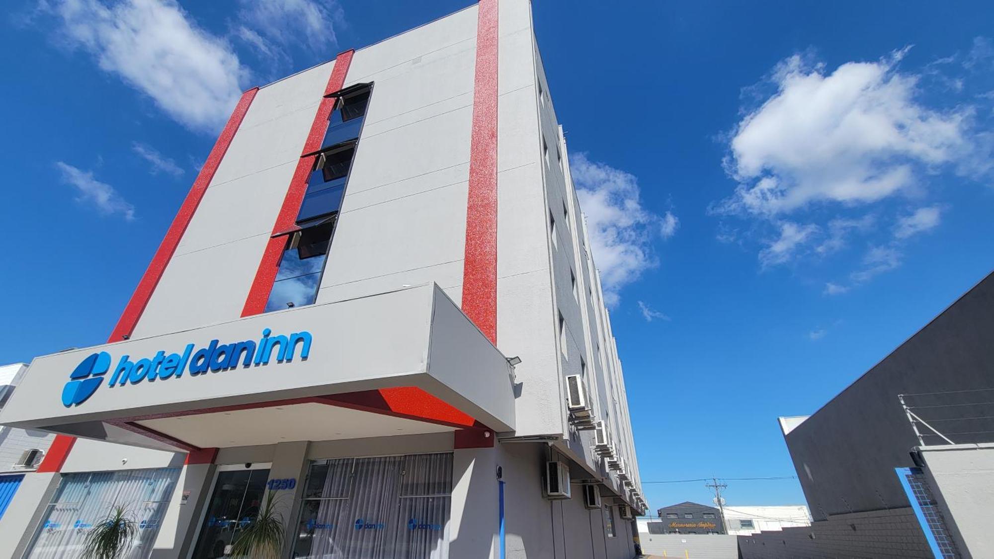 Hotel Dan Inn Sao Carlos By Nacional Inn Bagian luar foto