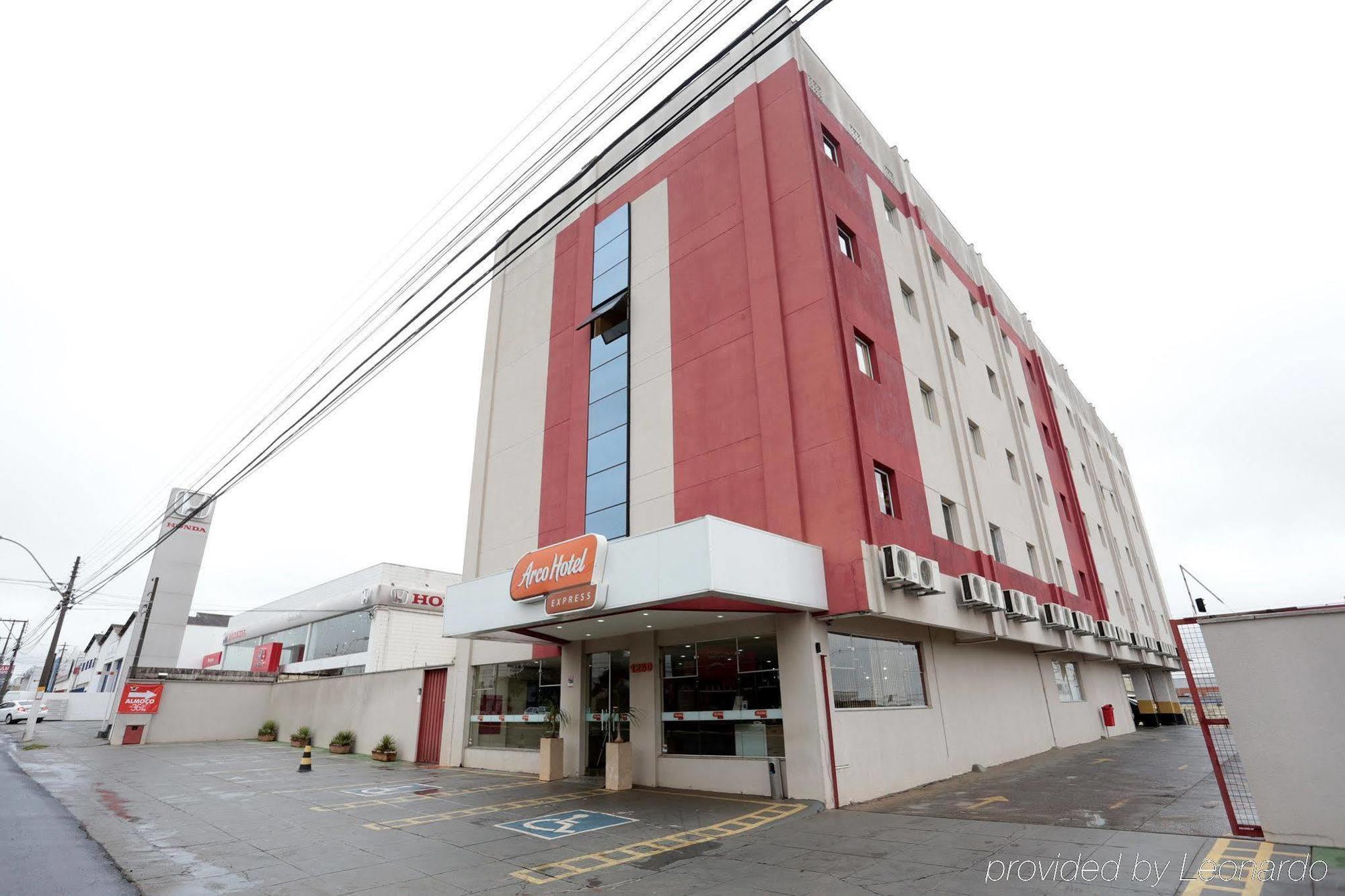 Hotel Dan Inn Sao Carlos By Nacional Inn Bagian luar foto