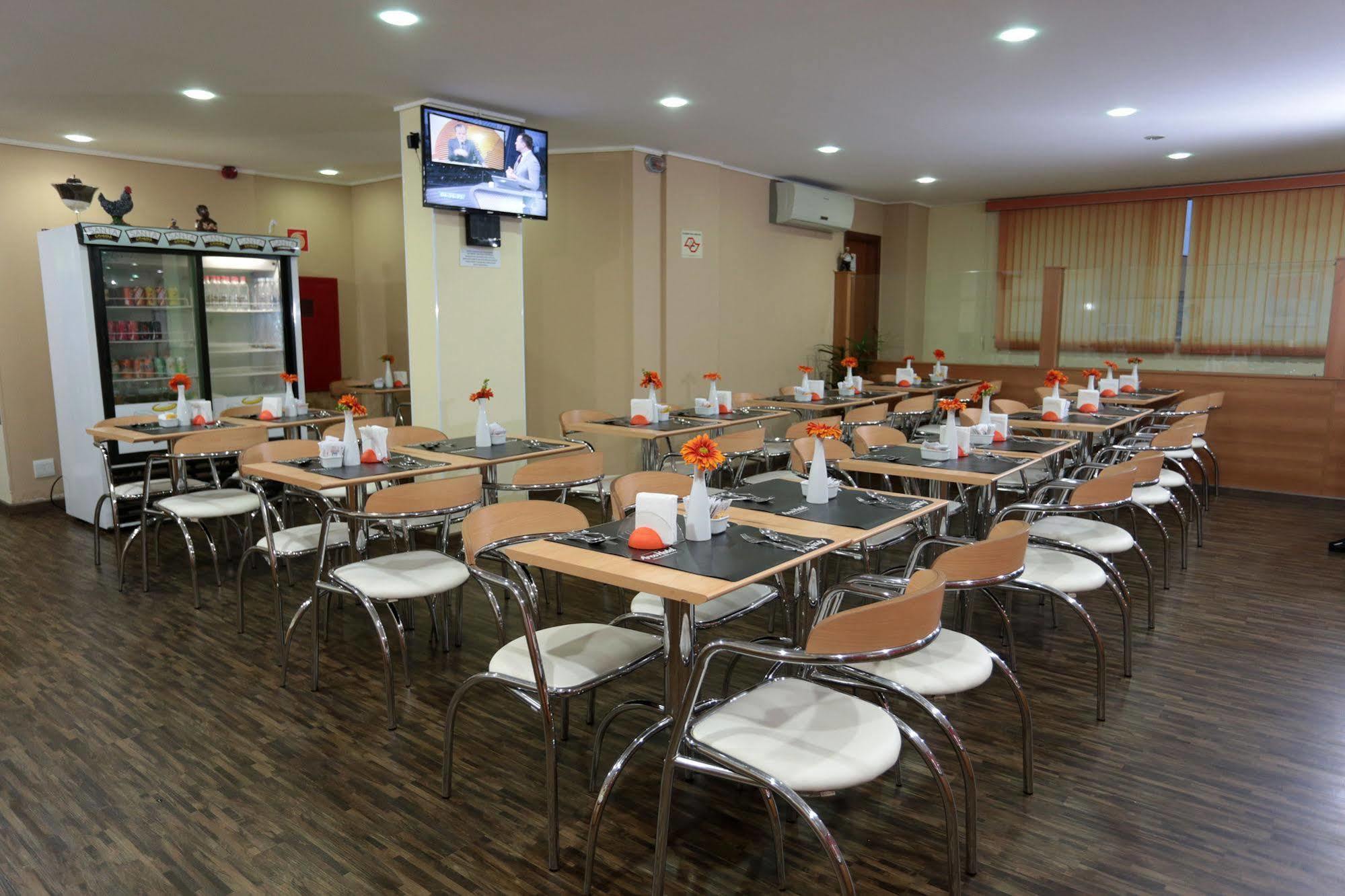Hotel Dan Inn Sao Carlos By Nacional Inn Bagian luar foto